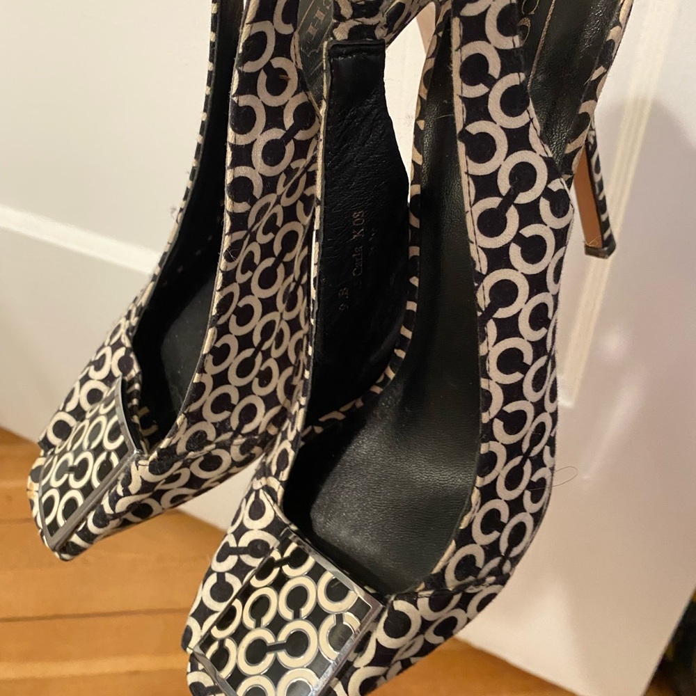 Coach signature C black and white heels